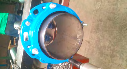 Tightening on the pipe.