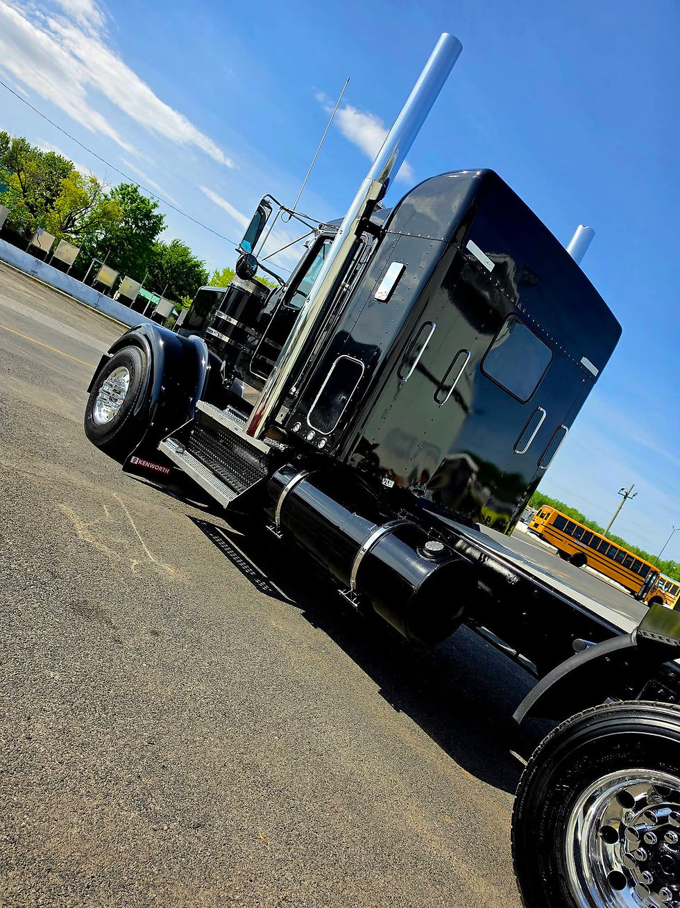 Thumbnail: KENWORTH W900L 2014