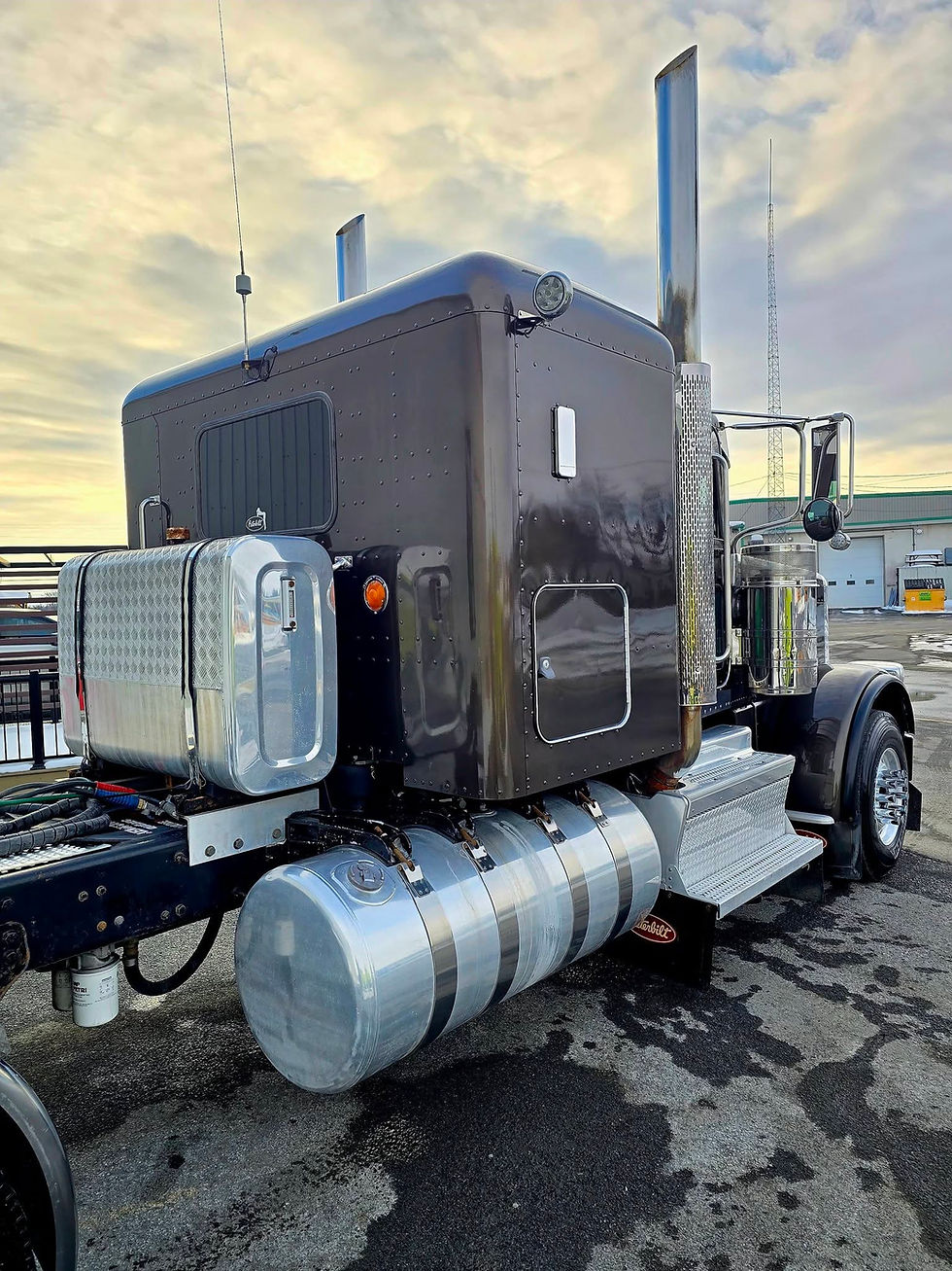 Thumbnail: PETERBILT 389 2021