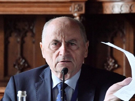 Бывший премьер Словакии считает возможным возбуждение уголовного дела против чиновников Азербайджана