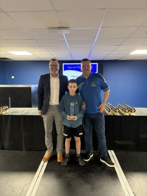 Andrew Euniac Award winner, George Brennan, with coach Mike and Treasurer Chris. 