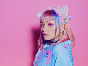 Elliot Lee can be your Queen of Nothing