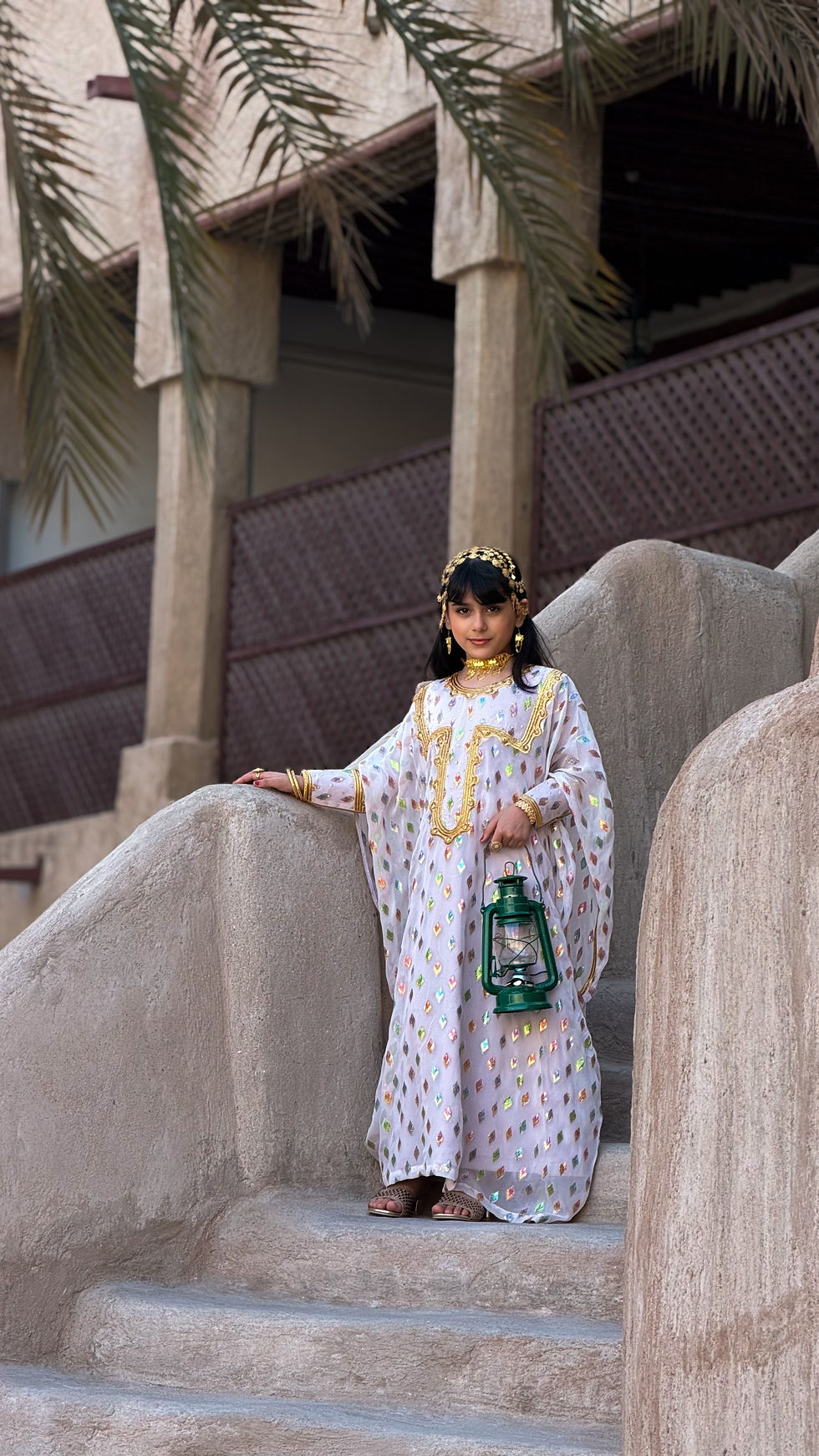 Thumbnail: Gold Tally White Traditional Thoob