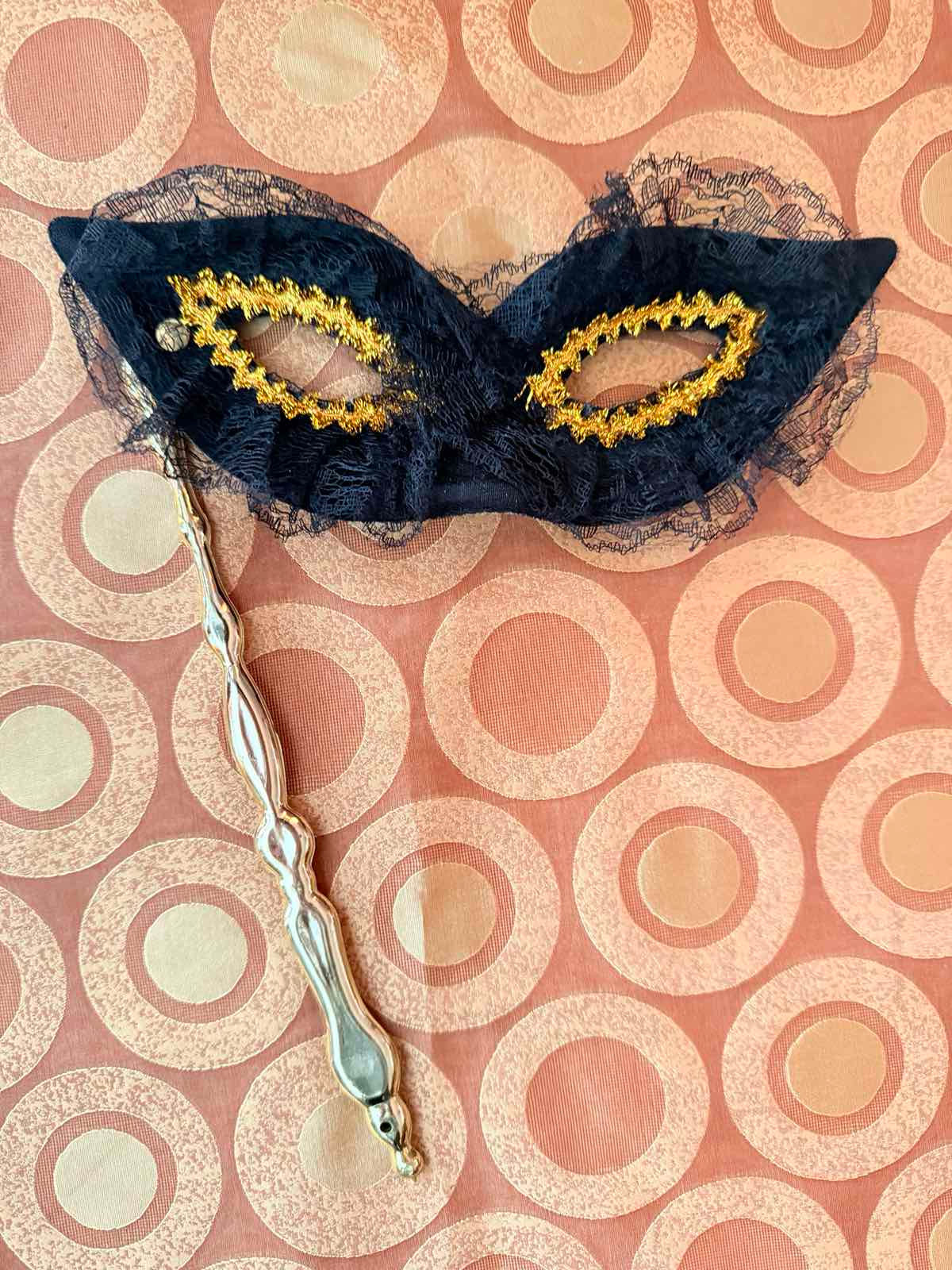 Αποκριάτικη Μάσκα Ματιών με λαβή κωδ. S5830 www.worldfamilytime.com