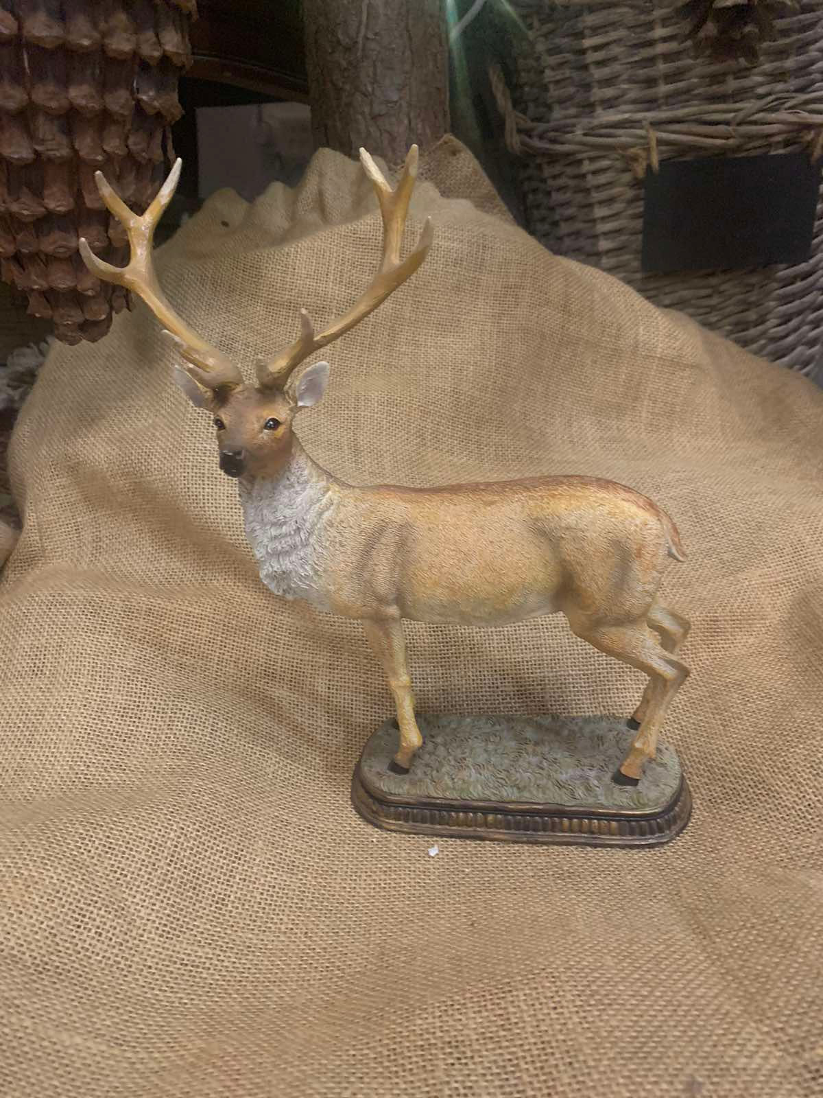 Χριστουγεννιάτικος μικρός όρθιος διακοσμητικός τάρανδος κωδ. BEL711