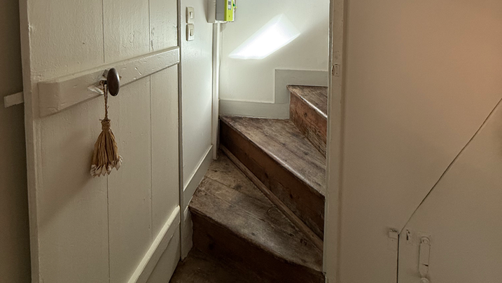 escalier vers la chambre