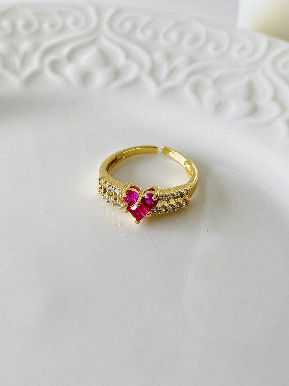 Fuchsia Cora Ring