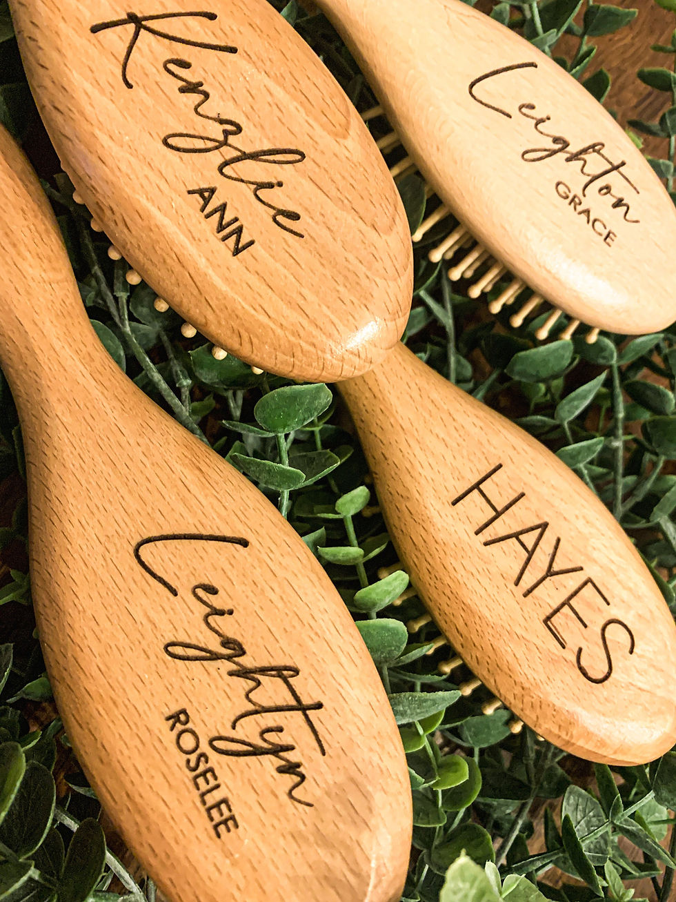 Thumbnail: Personalized Wooden brush set