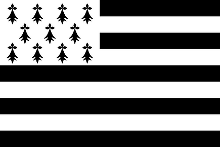 2000px-Flag_of_Brittany.svg.png