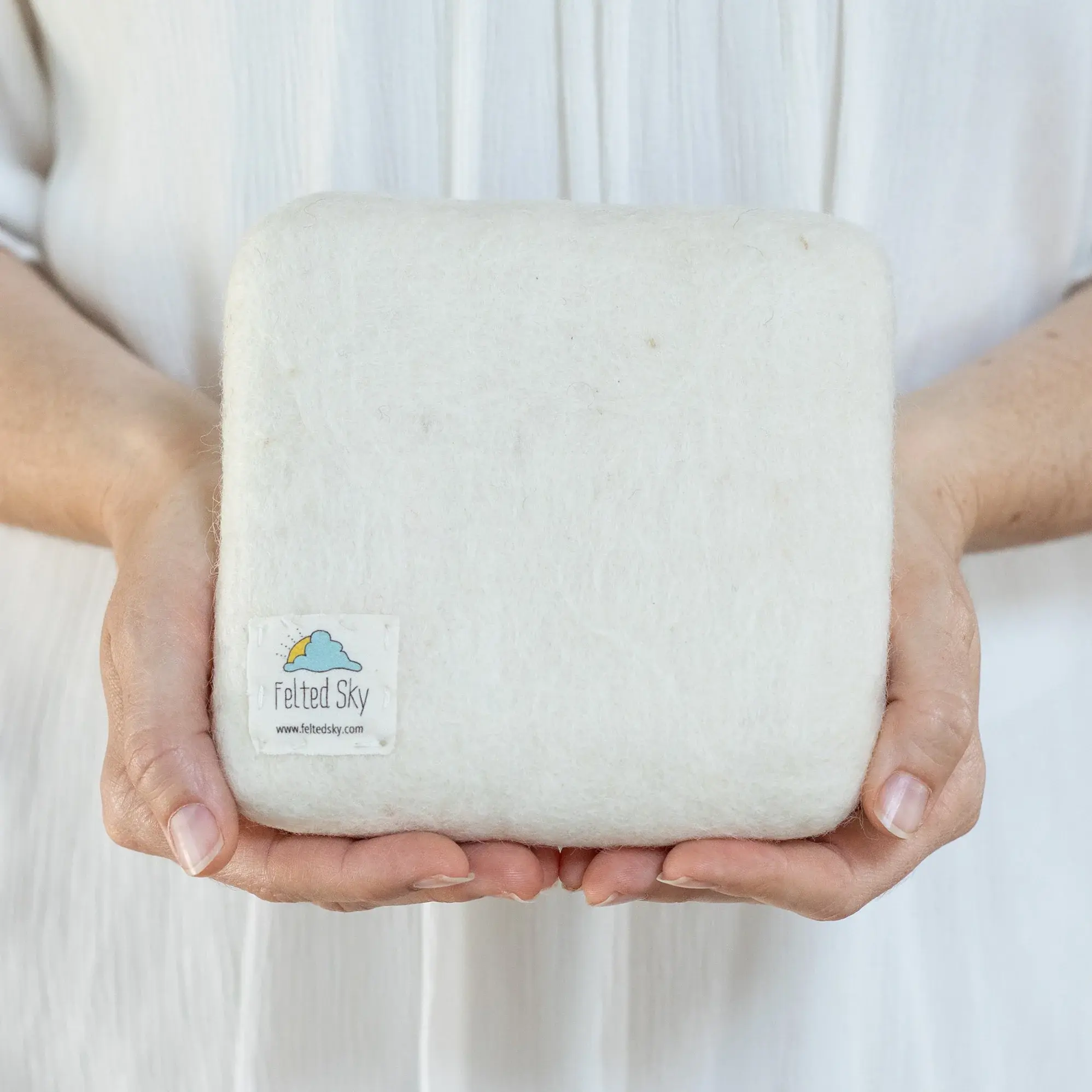 felted sky mini wool mat