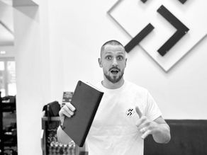 Planning cours collectifs et yoga salle de sport et de coaching sportif Le Carré