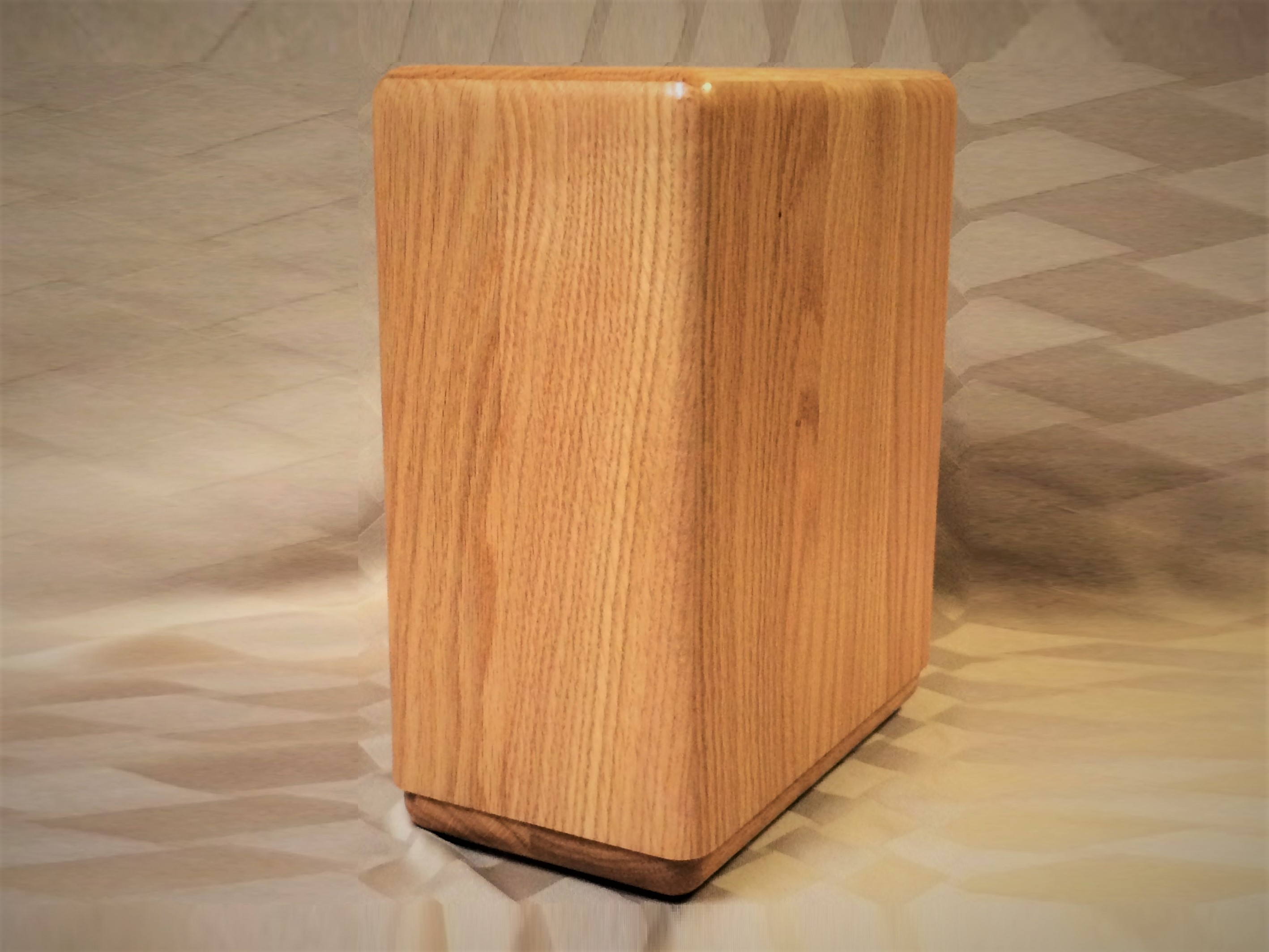 Niche Oak - $235