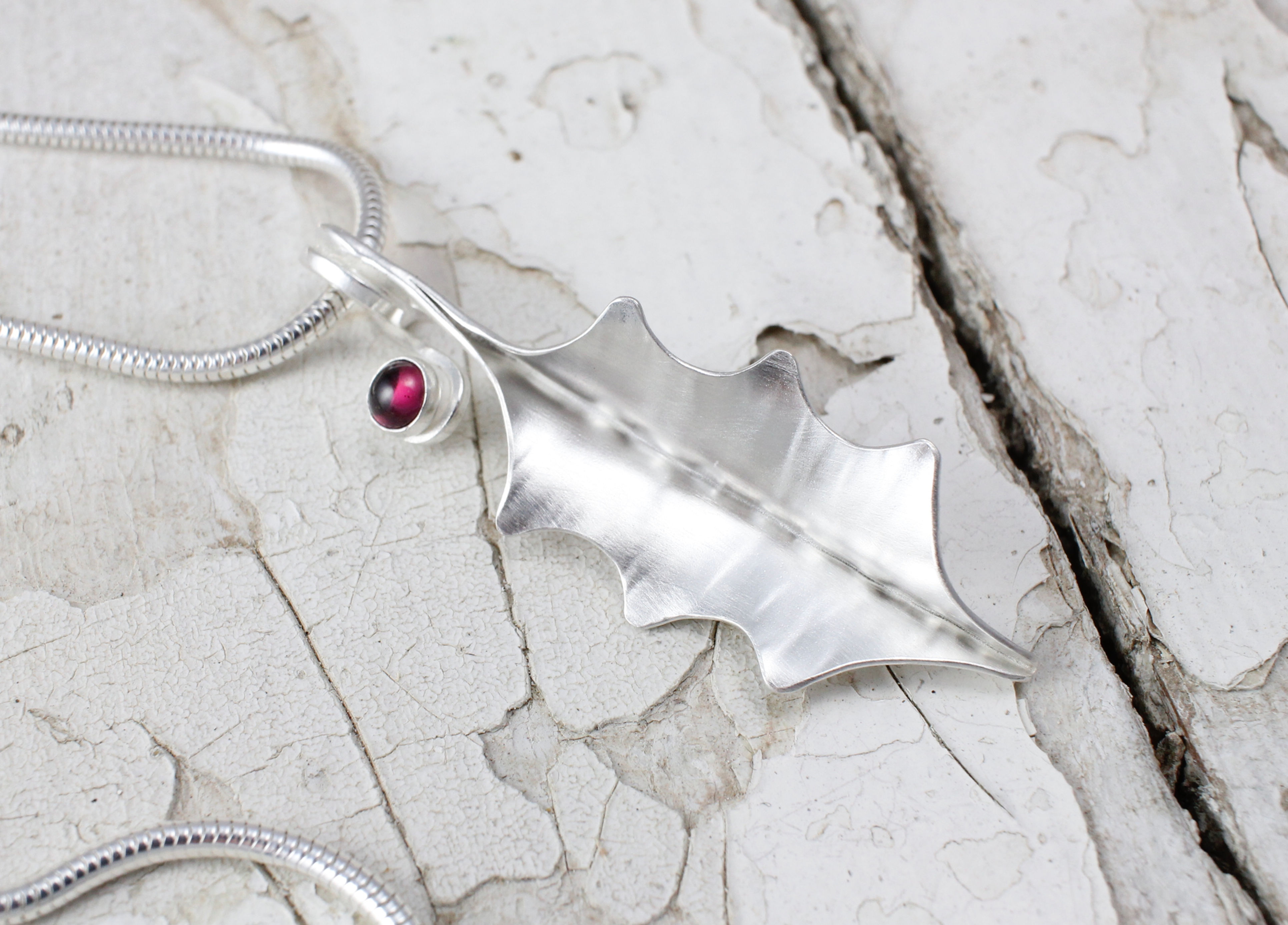 Silver holly necklace