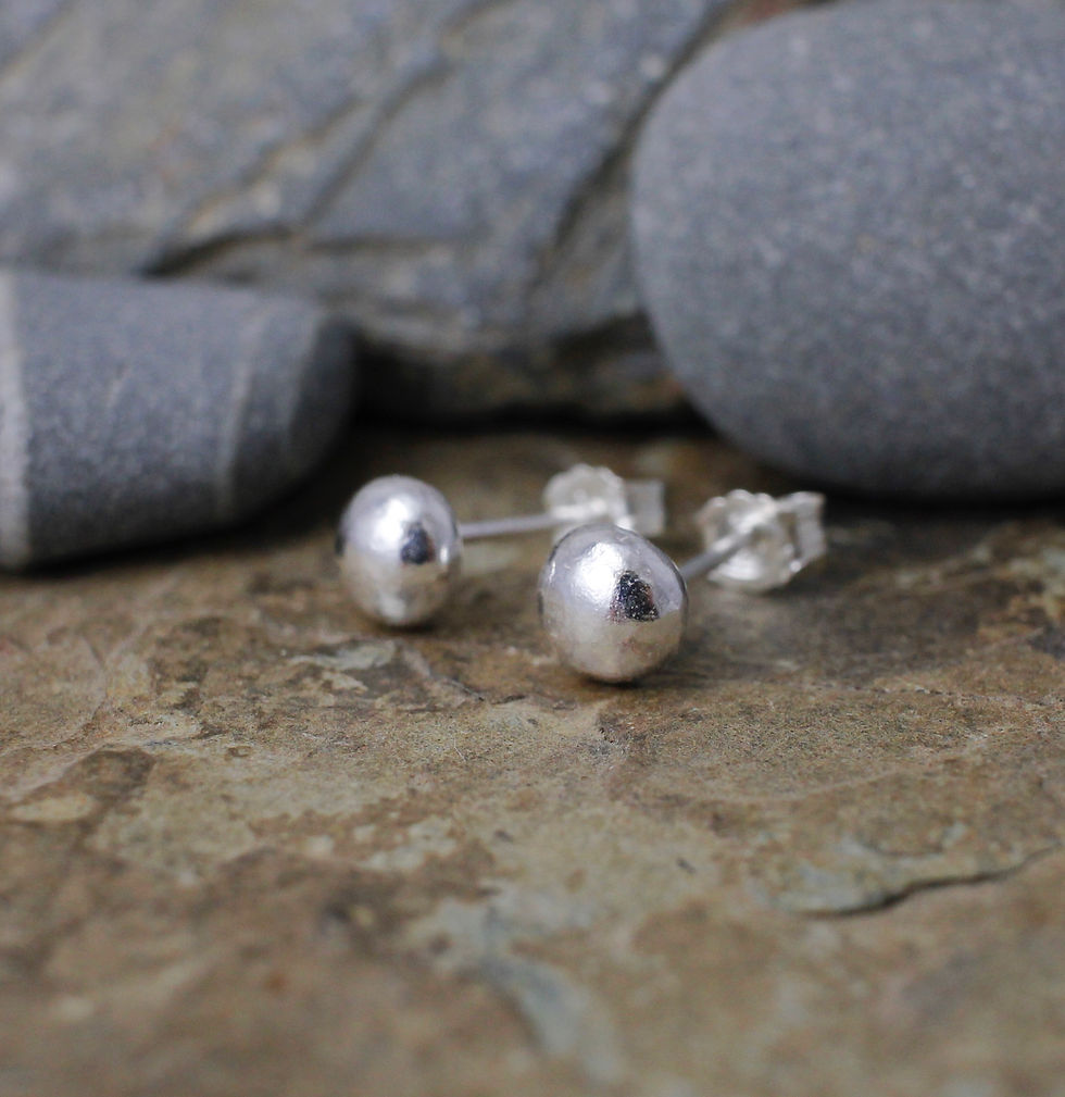 Thumbnail: Silver Pebble Studs