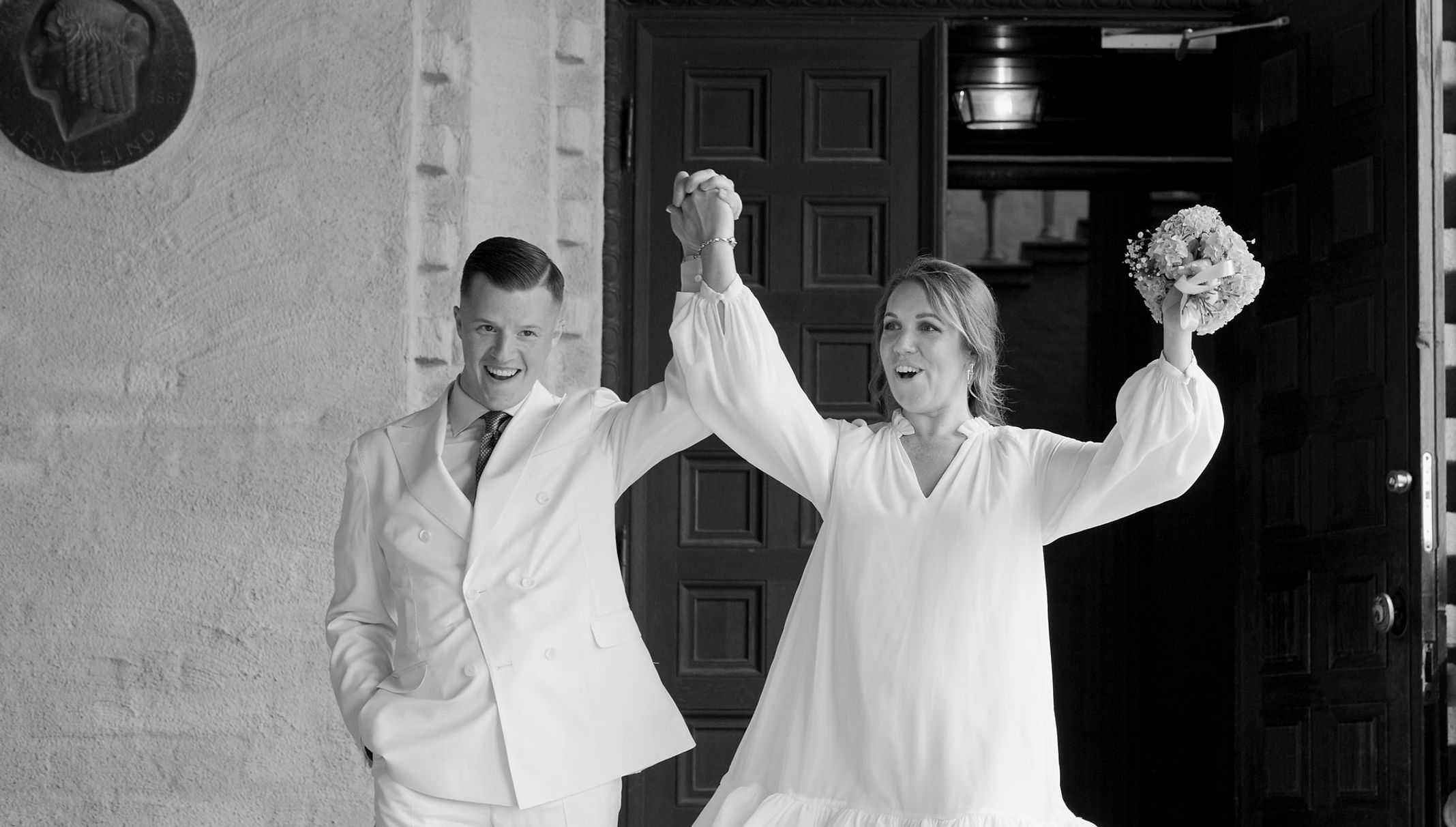WEdding photogrpher city hall