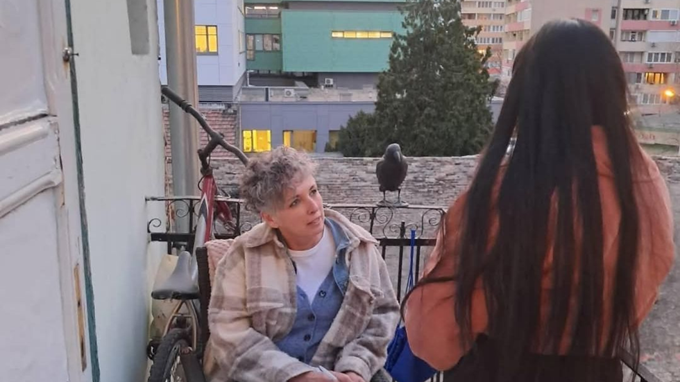 Amikor emberi sorsokból épül a kampánydíszlet: Lelepleztük a tiszás pszichológus érzelmi trükkjét és sötét múltját!