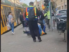 Blaha: egy utas a hajánál fogva húzta a földön a BKK-rendészt 