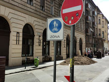 Szabálytalan a Tűzoltó utcai lezárás