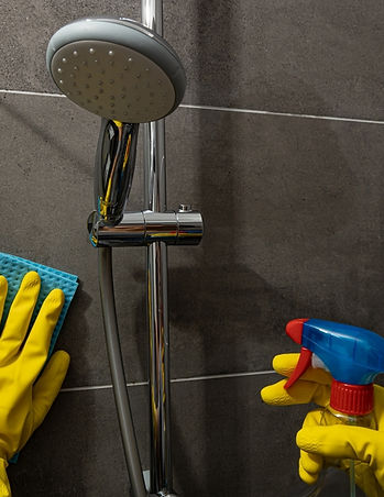 end of tenancy bathroom clean