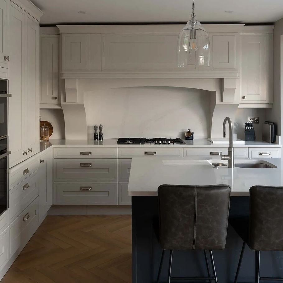 Elegant off-white kitchen with island