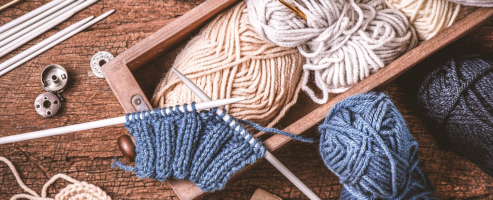 Strickstirnbänder aus Baumwolle handgestrickt