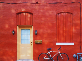 Buying to rent on Airbnb: Pros and Cons