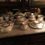 Thumbnail: Ensemble complet de fine porcelaine blanc et or