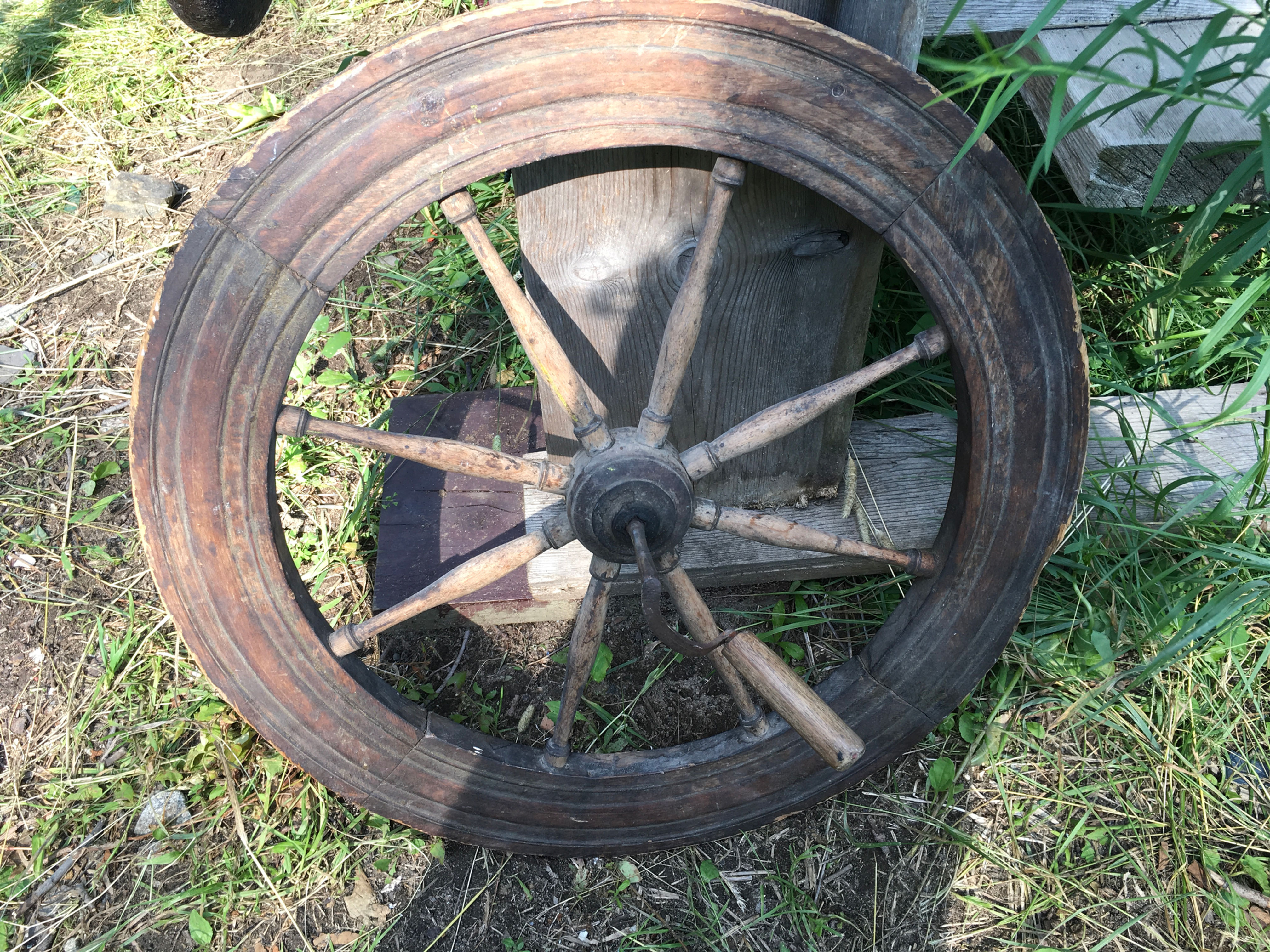 Ancienne roue d'un rouet