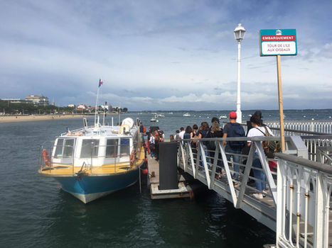 bâteau après-midi
entreprise soudée
sortie en bâteau 
profiter de l'après-midi
Organisation sortie d'été 
Sortie d'été
Animations entreprises
Séminaire bordeaux
Sortie entre collègue
Sortie en bateau
Déjeuner sur le bateau
Cocktail dinatoire 
Soirée à thème
Agence WEA 
Agence événementielle Bordeaux 
Organisateur d’événement Bordeaux 
Événement d'entreprise
Activités d’entreprise 
Animateur 
Présentation entreprise