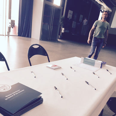 salle de soirée
test soirée
table soirée
décoration table 
décoration salle
préparatif soirée
accessoires soirée
lieu de l'événement
prépartion en cours
organisation de la salle
La quinzaine business
Soirée de présentation
Cocktail dinatoire
Agence WEA 
Agence de communication digitale 
Agence événementielle Bordeaux 
Organisateur d’événement Bordeaux 
Événement d'entreprise
Activités d’entreprise 
Traiteur Bordeaux 
Location de salle 
Fleuriste événement 
Groupe de Musique 
Animateur