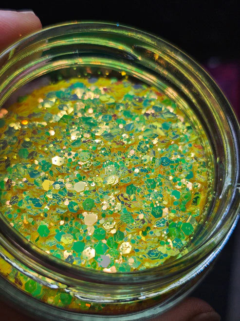 Pineapple Express Iridescent glitter - Dare To Speak AZ