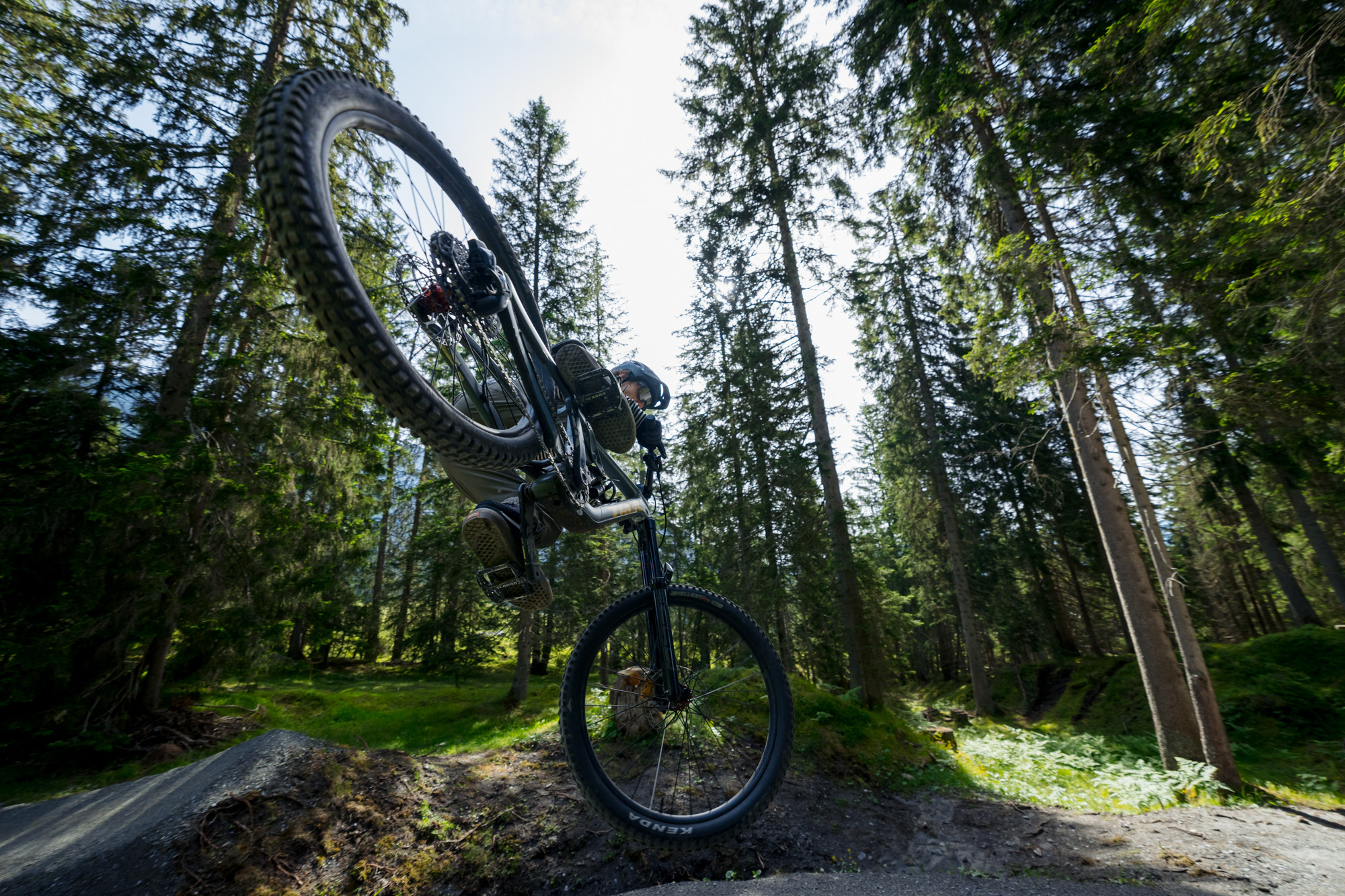 LAAX · Sendas Alpinas
