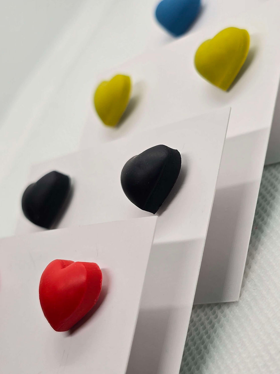 Thumbnail: Full Heart Studs