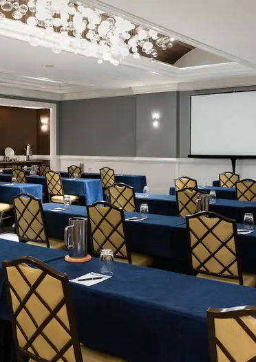 meetingroom.webp