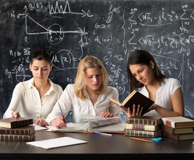 College_students_studying_Math_op_680x563.jpg