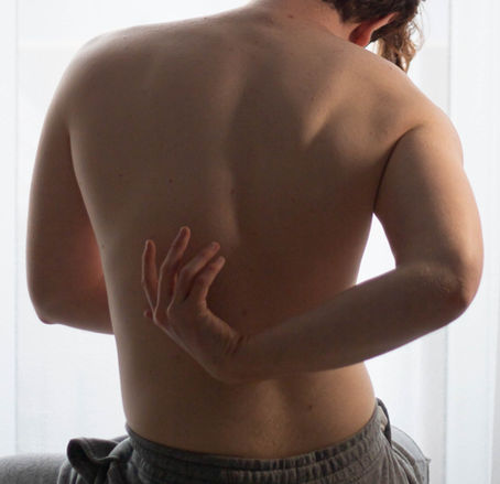 When to See a Chiropractor for Back Pain: Warning Signs and Red Flags