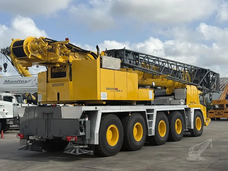 154 ton crane - equipment.webp