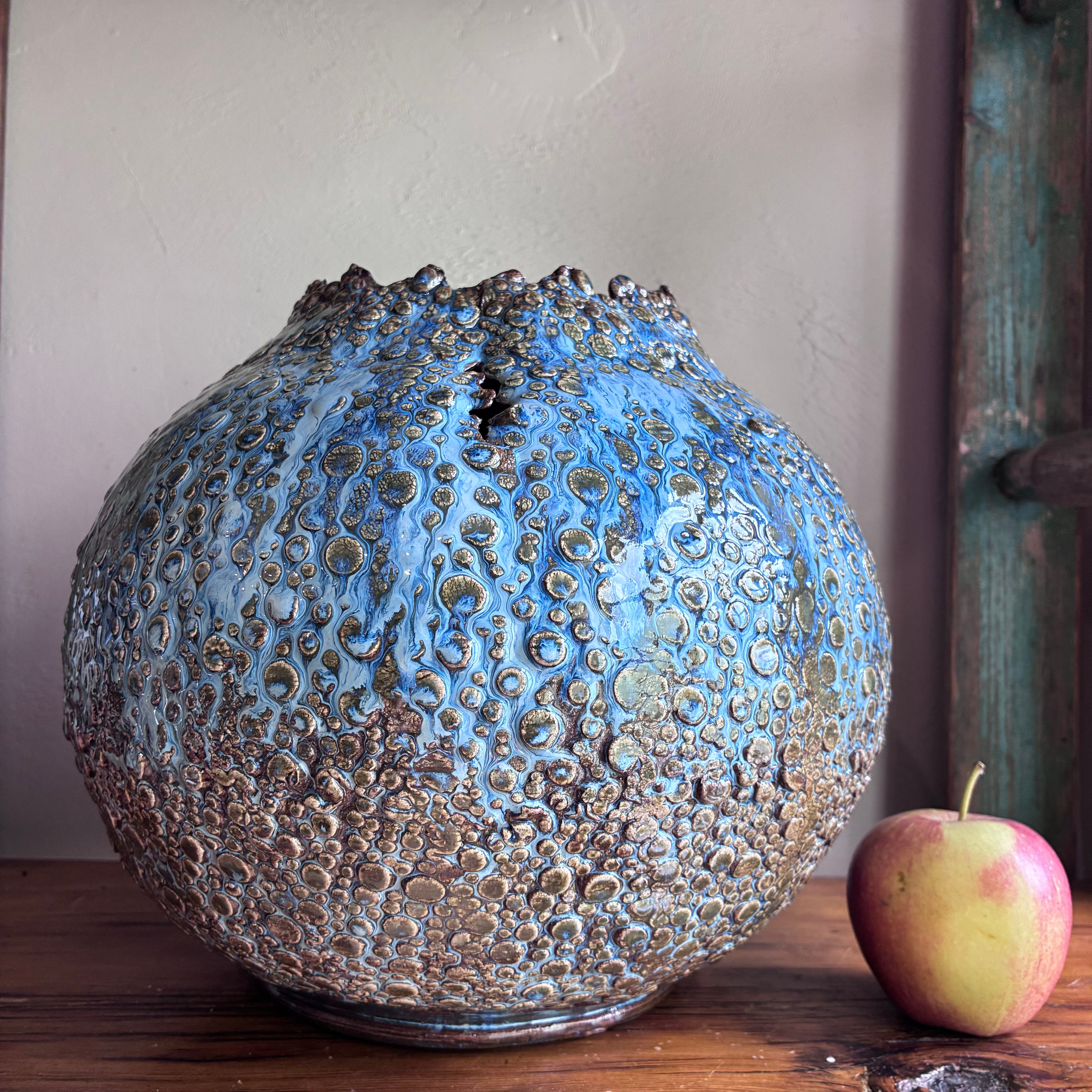 Floating blue Shipwreck moon jar