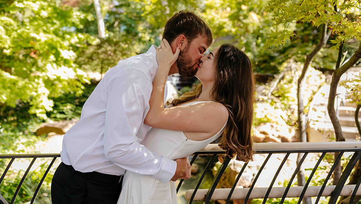 Engagement Session photo at Dallas Arboretum
& Botanical Garden, Dallas, TX