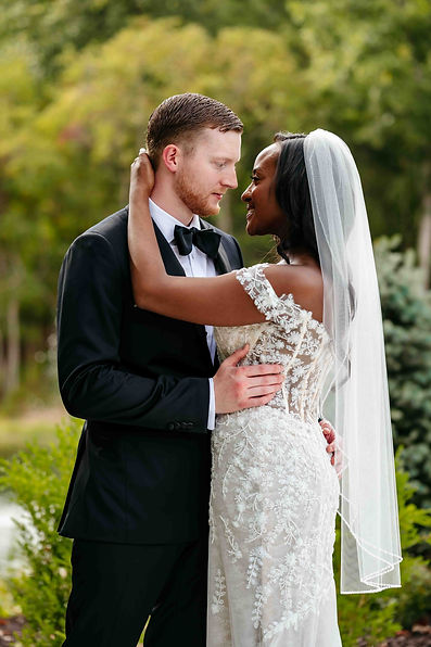 Ivory Grove_circlicon_navy_HR.png