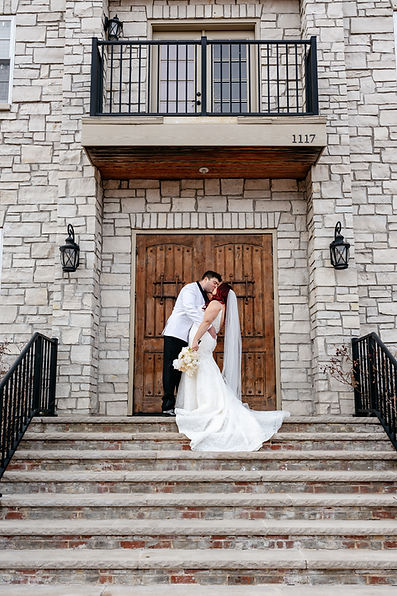 Ivory Grove_circlicon_navy_HR.png