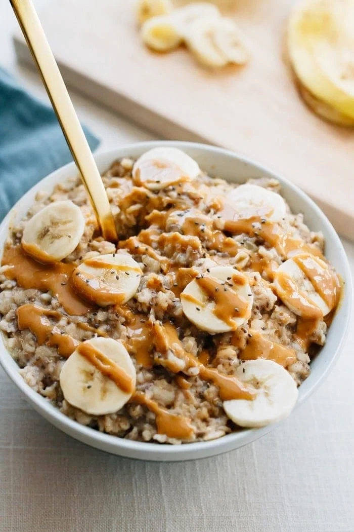 Breakfast: Peanut Butter Banana Oatmeal