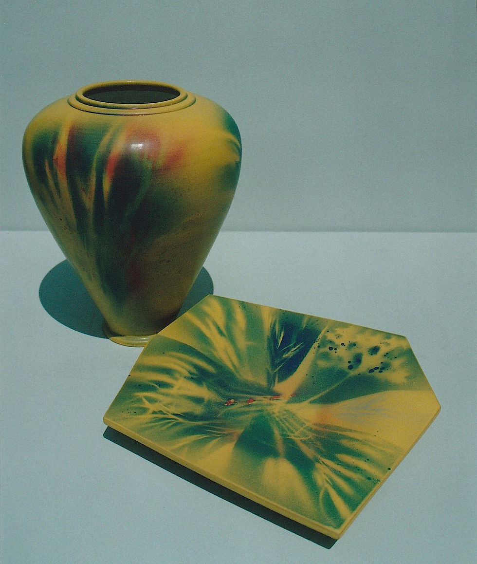 1992-PLAT DECOR COULEUR VASE-2
