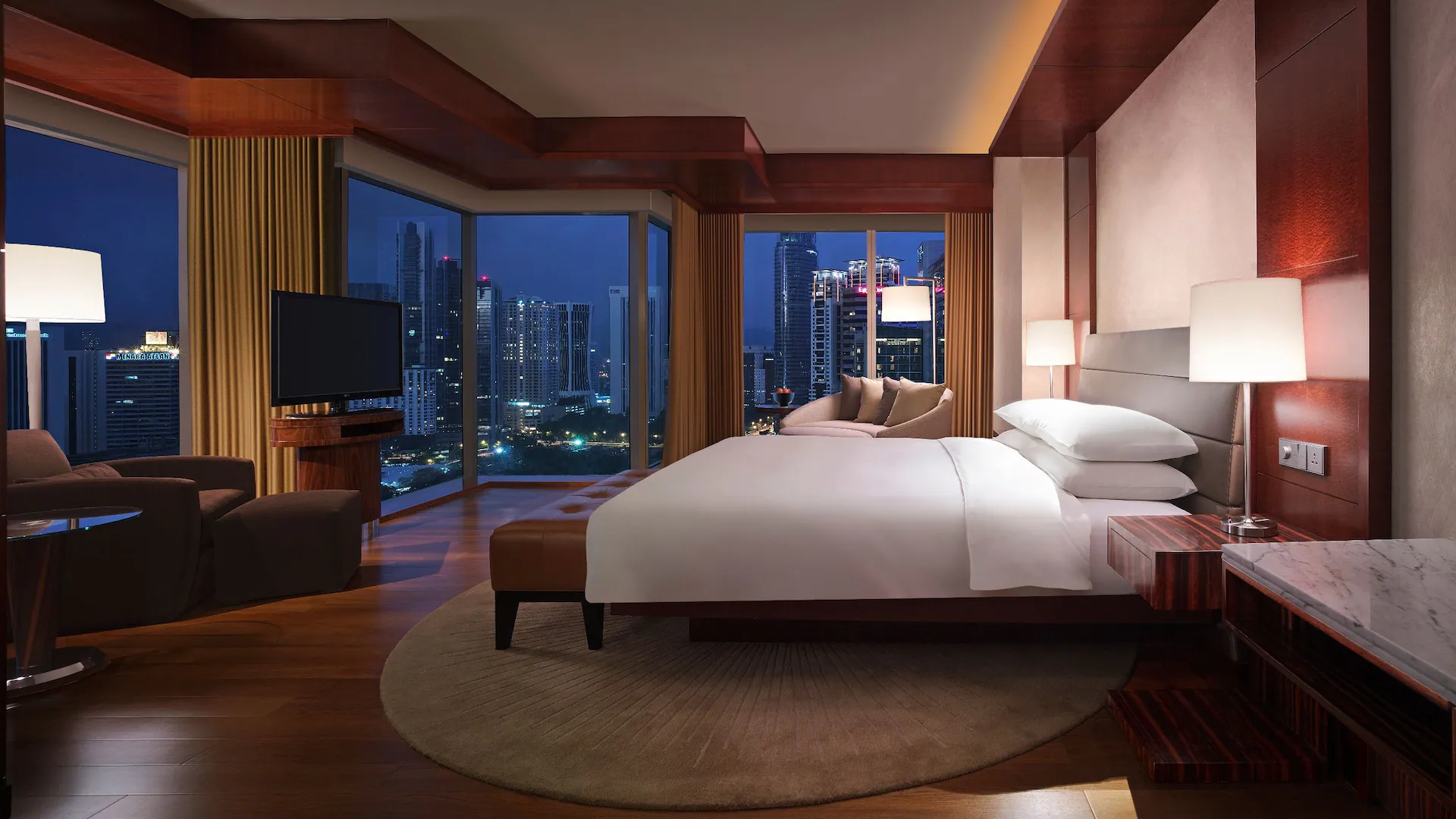 Une chambre avec vue sur Kuala Lumpur dans l'hôtel Grand Hyatt Kuala Lumpur