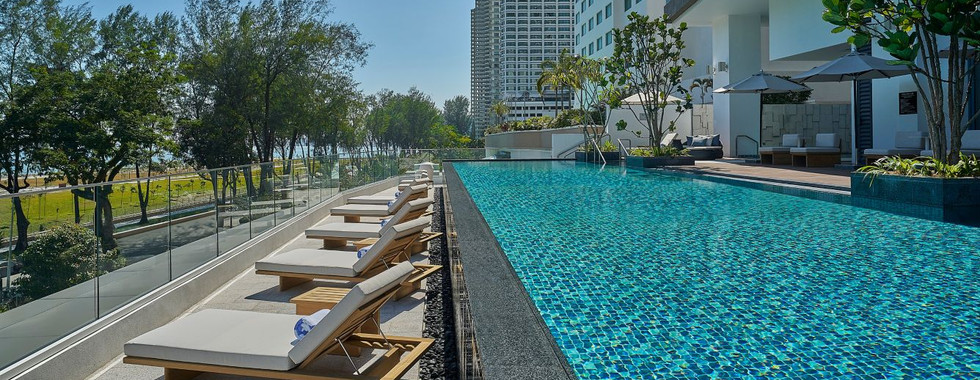 Une autre vue de la piscine du Marriott Executive Apartments Penang