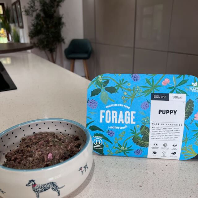 Naturaw puppy food and packaging