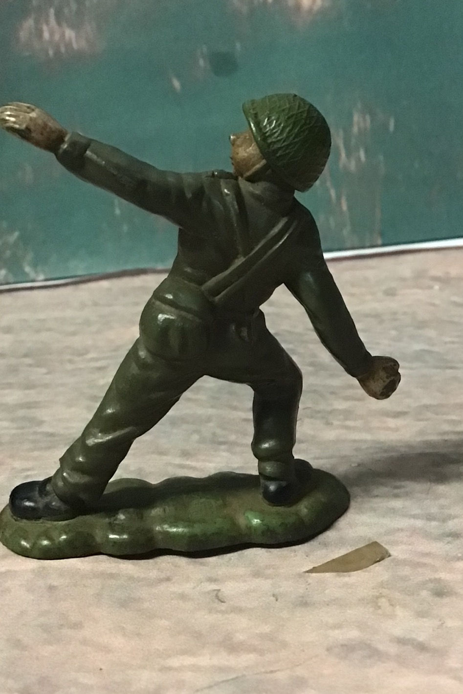 Thumbnail: Britain' Herald H16 British Infantry Light Green Net Helmet with grenade
