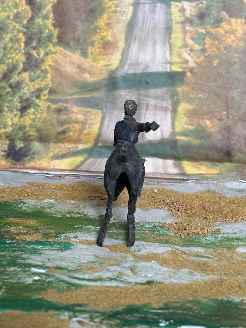 Thumbnail: Vintage Crescent 60mm Tall Mounted Figures Ski Base Ind.