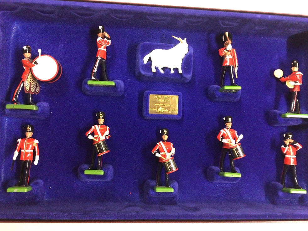 Thumbnail: W. BRITAIN 5191 –Royal Welch Fusiliers  10 Piece set Boxed