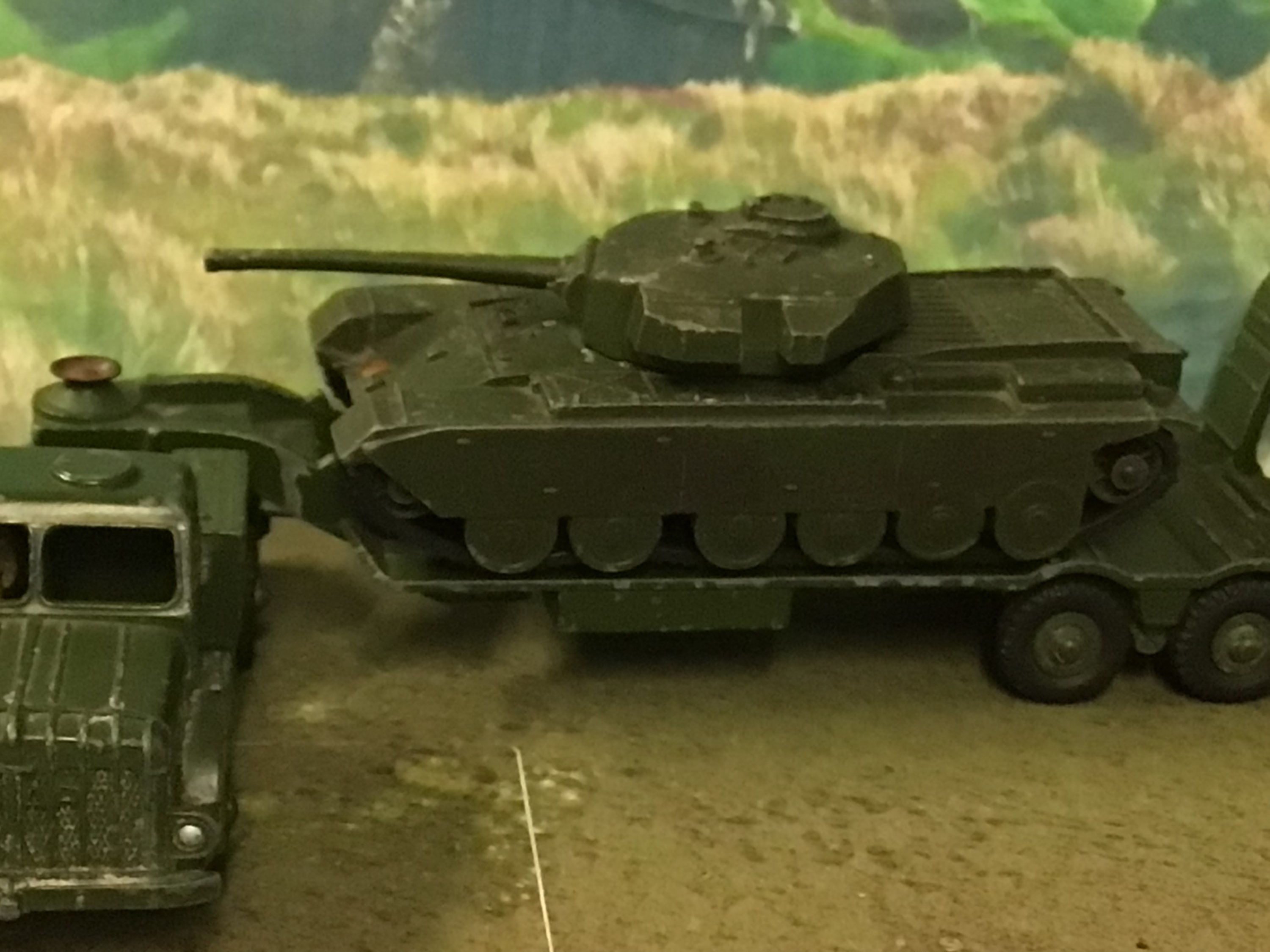 Dinky Super Toys  660/651  Thorneycroft Tank Transporter and Centurion Tank
